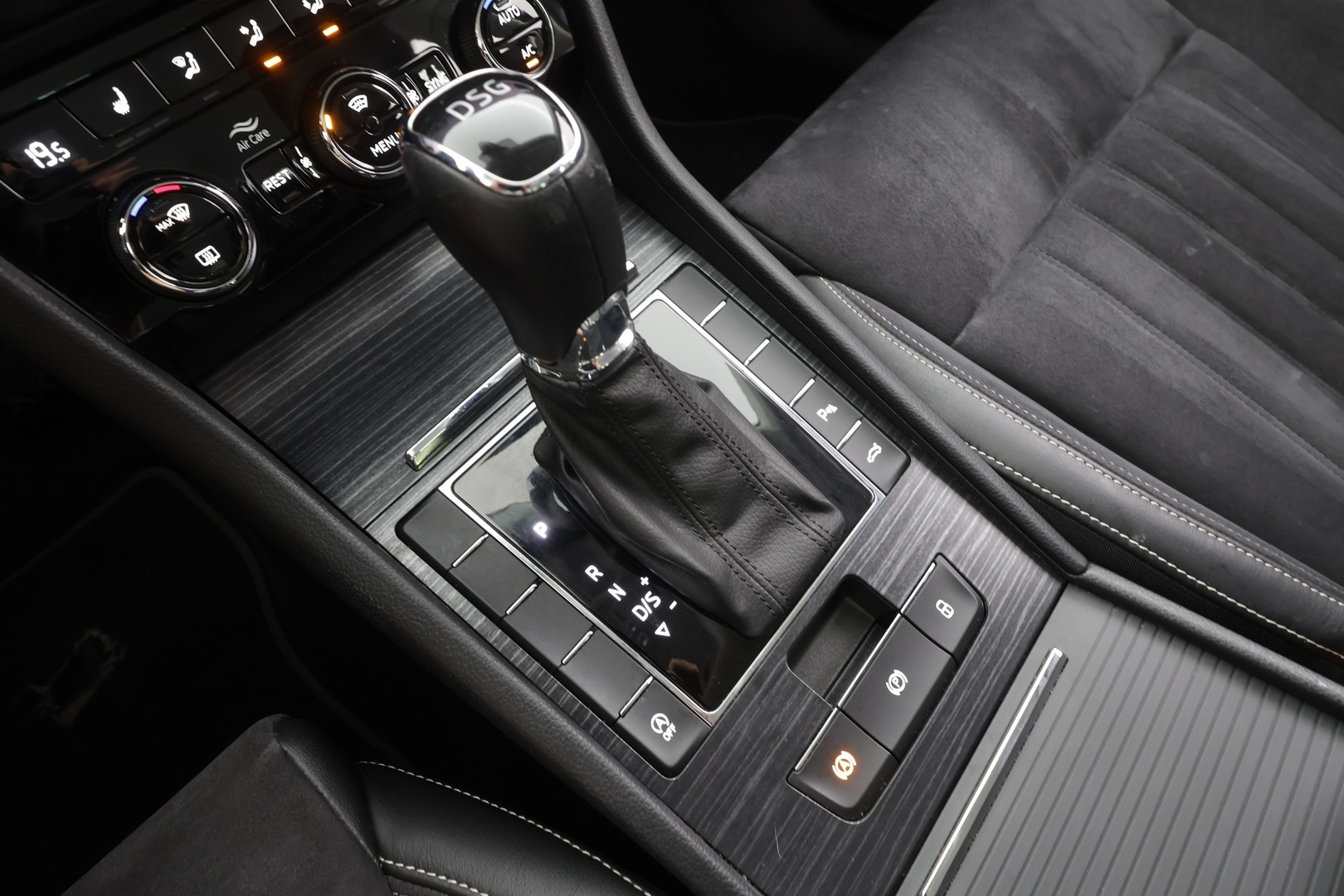 SKODA Superb 2021