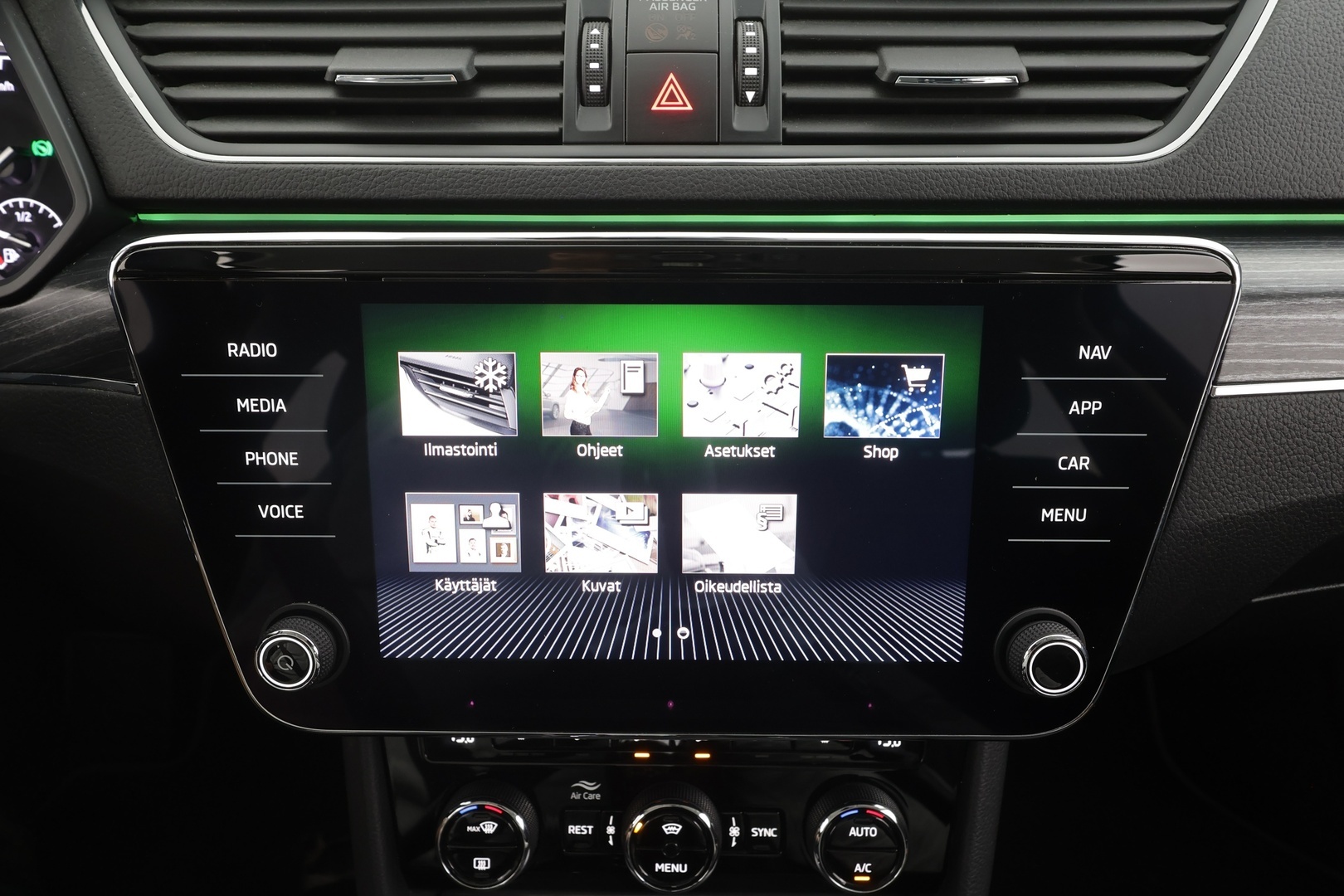 SKODA Superb 2021