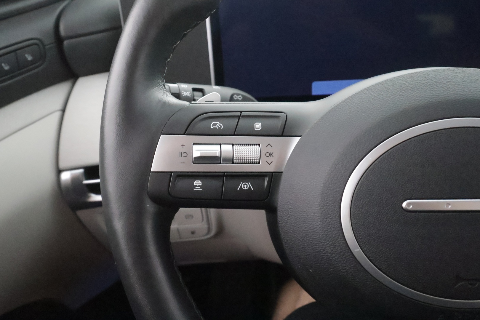 HYUNDAI Tucson 2025