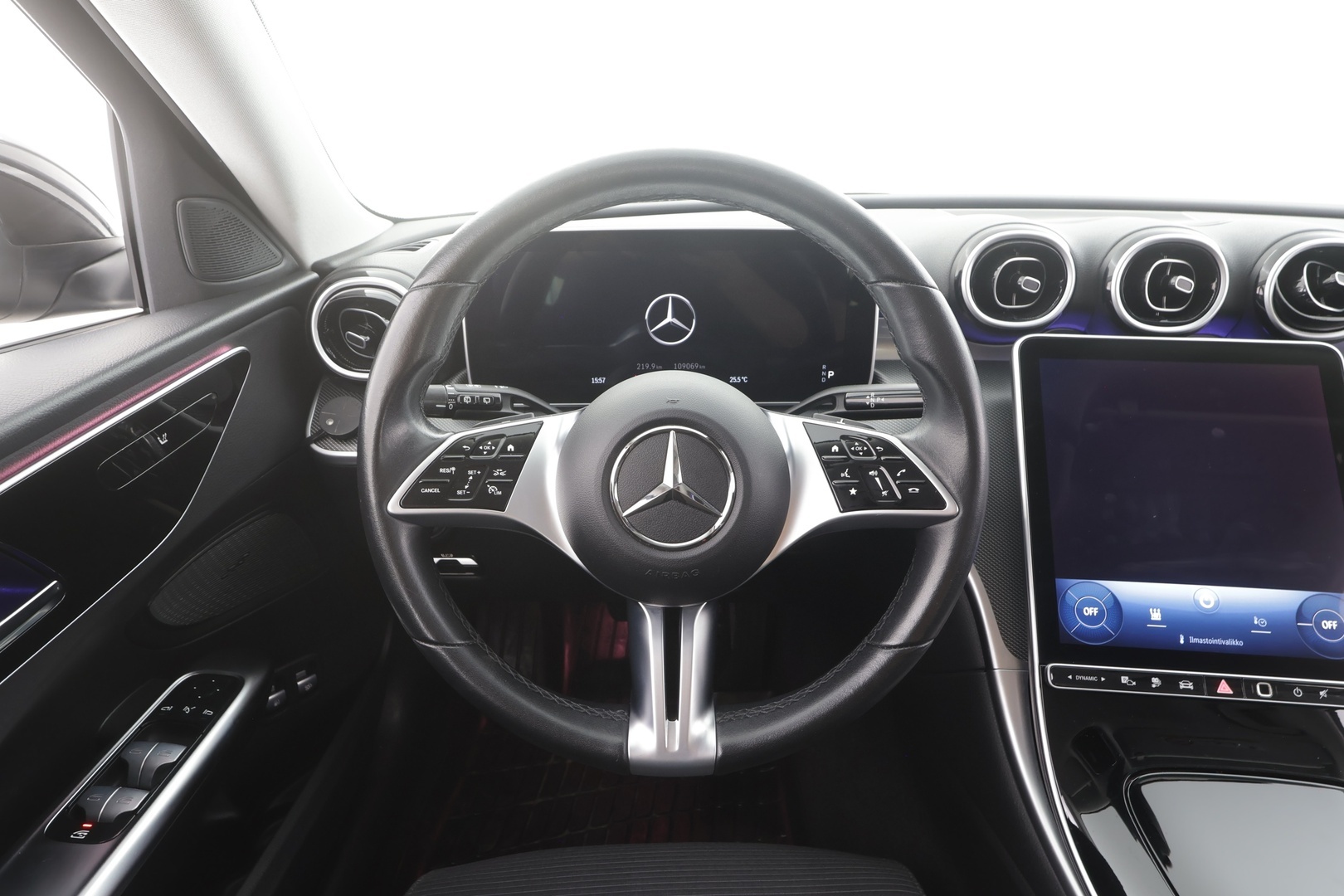 MERCEDES-BENZ C 2023