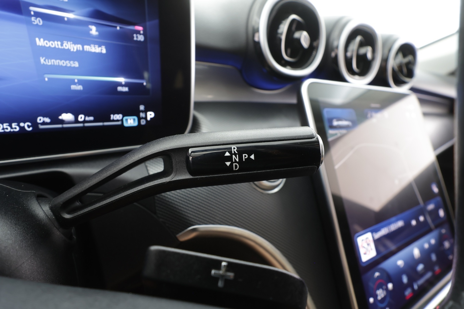 MERCEDES-BENZ C 2023