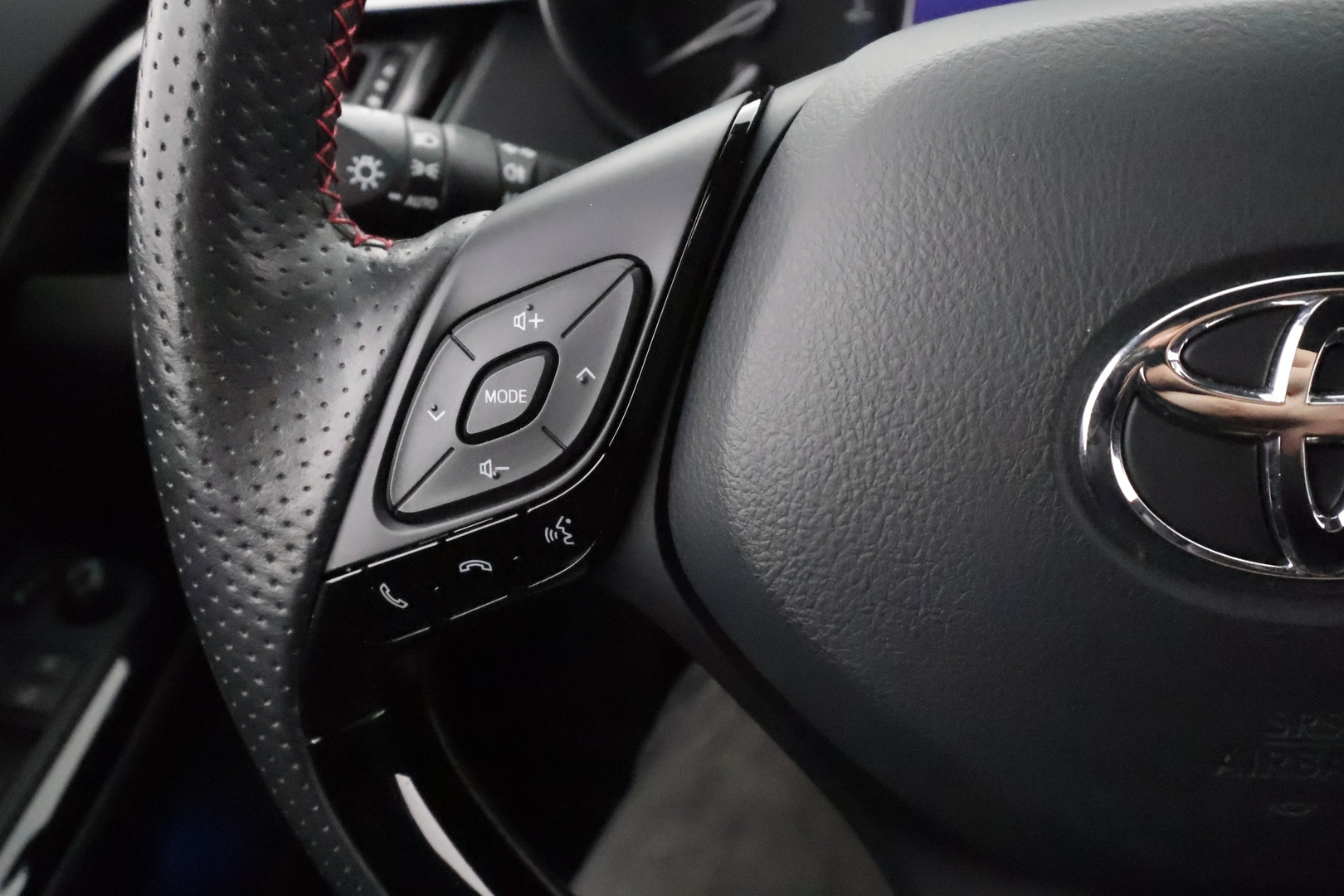 TOYOTA C-HR 2022