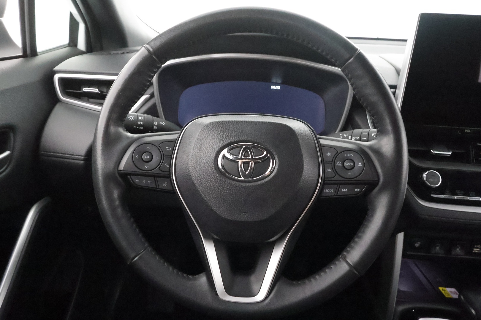 TOYOTA COROLLA CROSS 2024