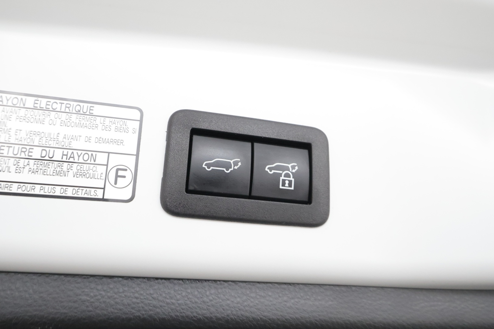 TOYOTA COROLLA CROSS 2024