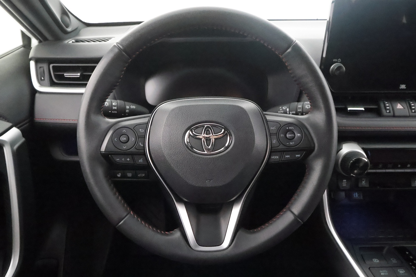 TOYOTA RAV4 PLUG-IN 2024