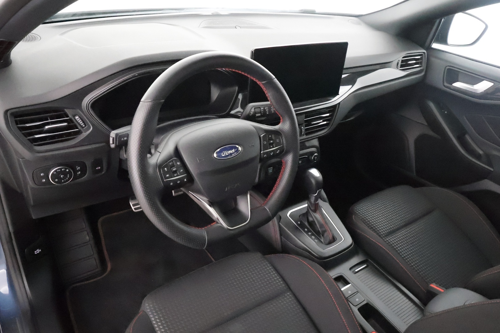 FORD FOCUS 2024