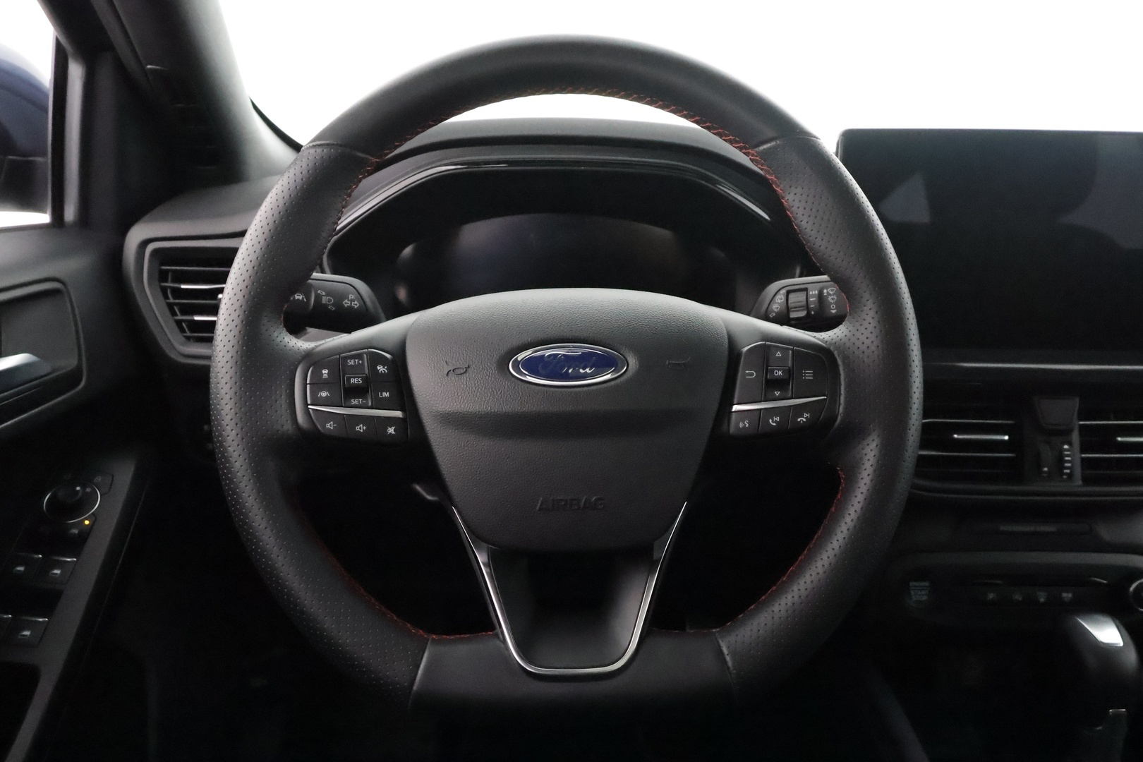 FORD FOCUS 2024