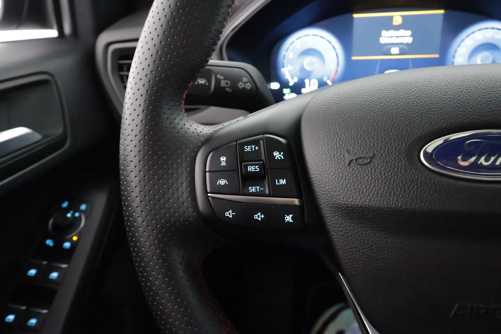 FORD FOCUS 2024