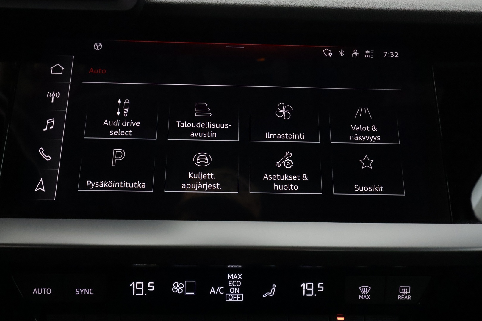 AUDI A3 2024