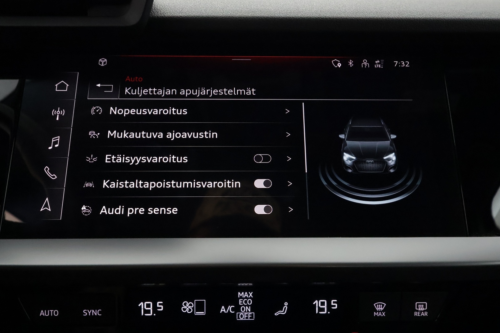 AUDI A3 2024
