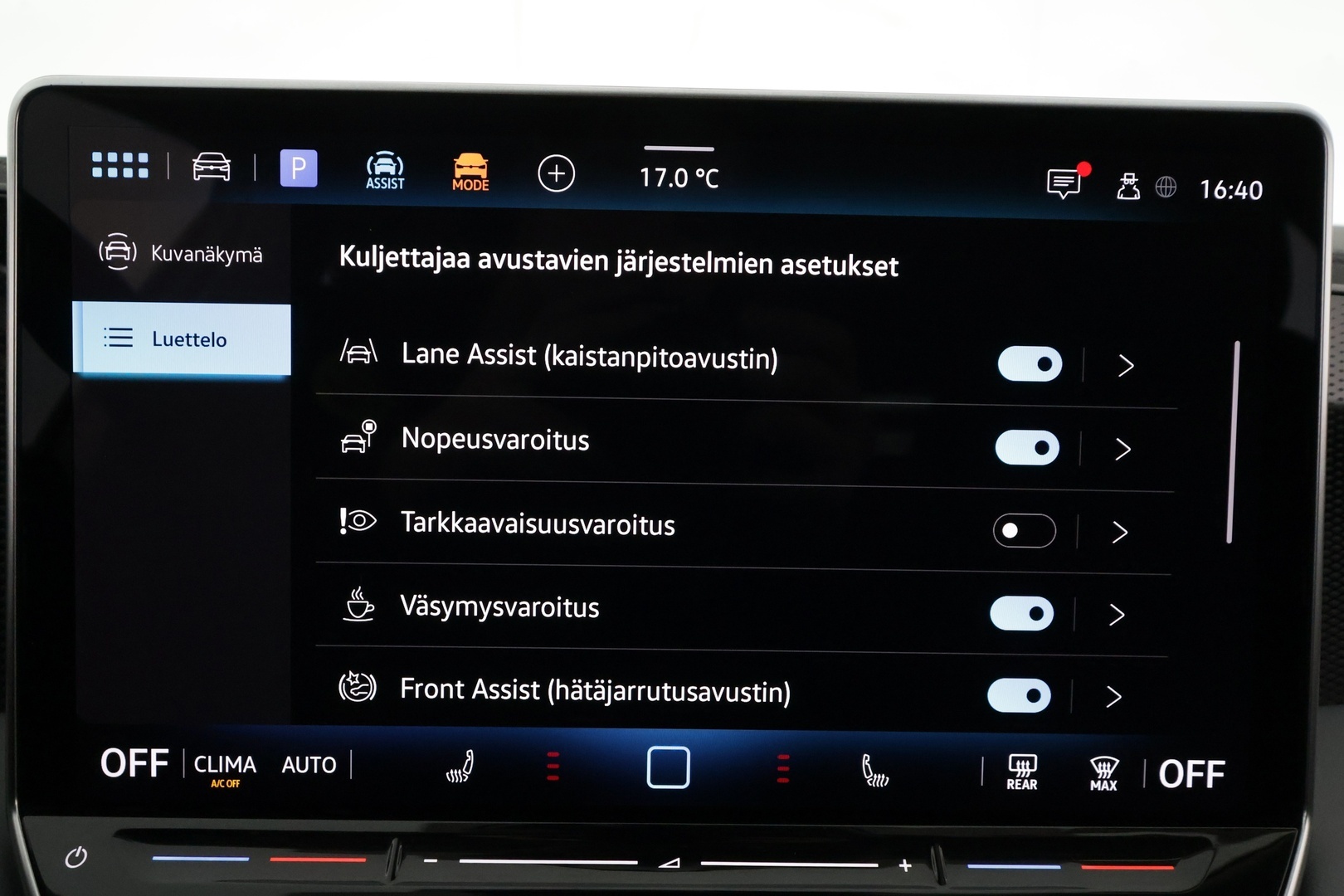 VOLKSWAGEN PASSAT 2024