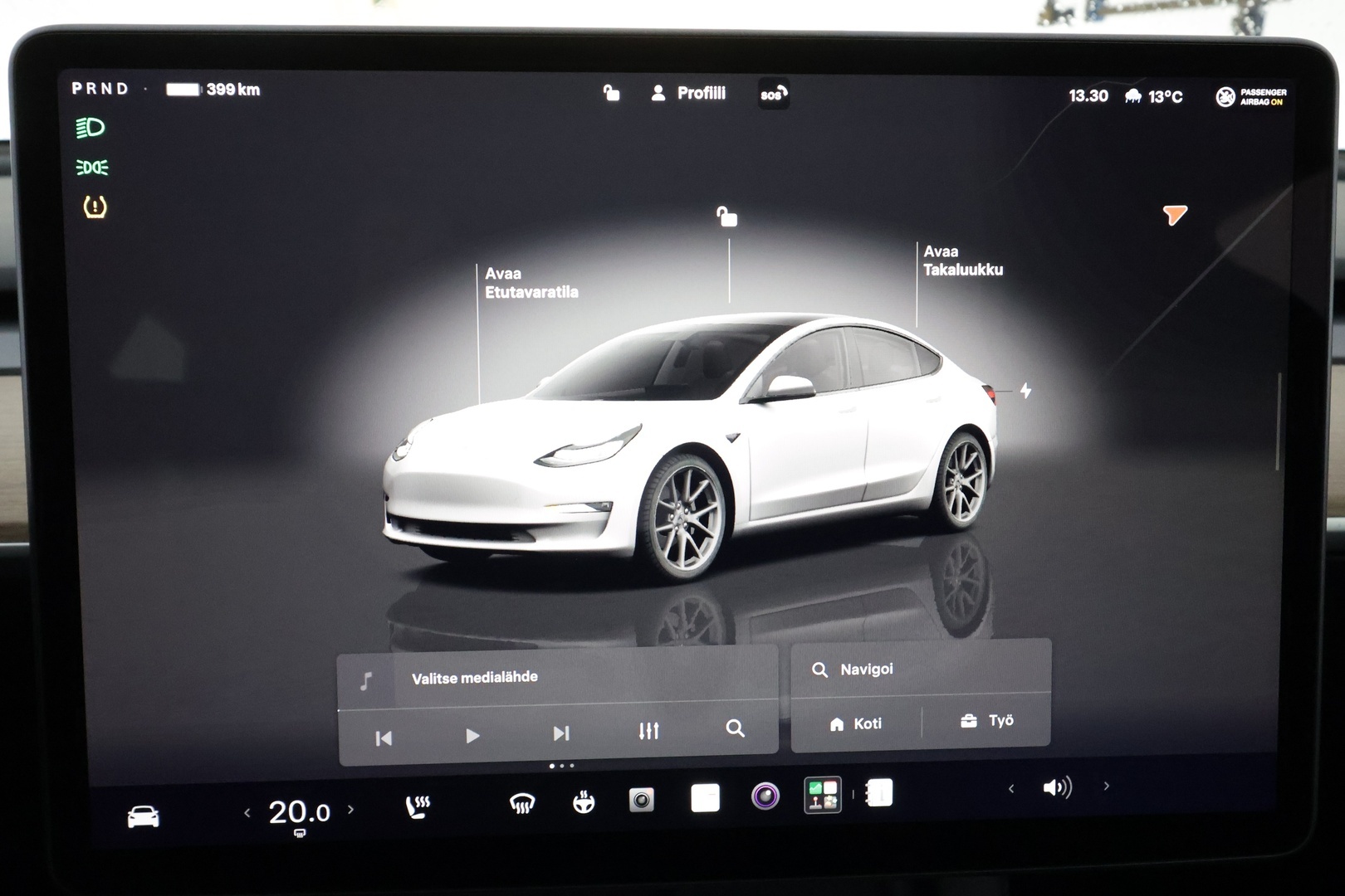 TESLA Model 3 2023