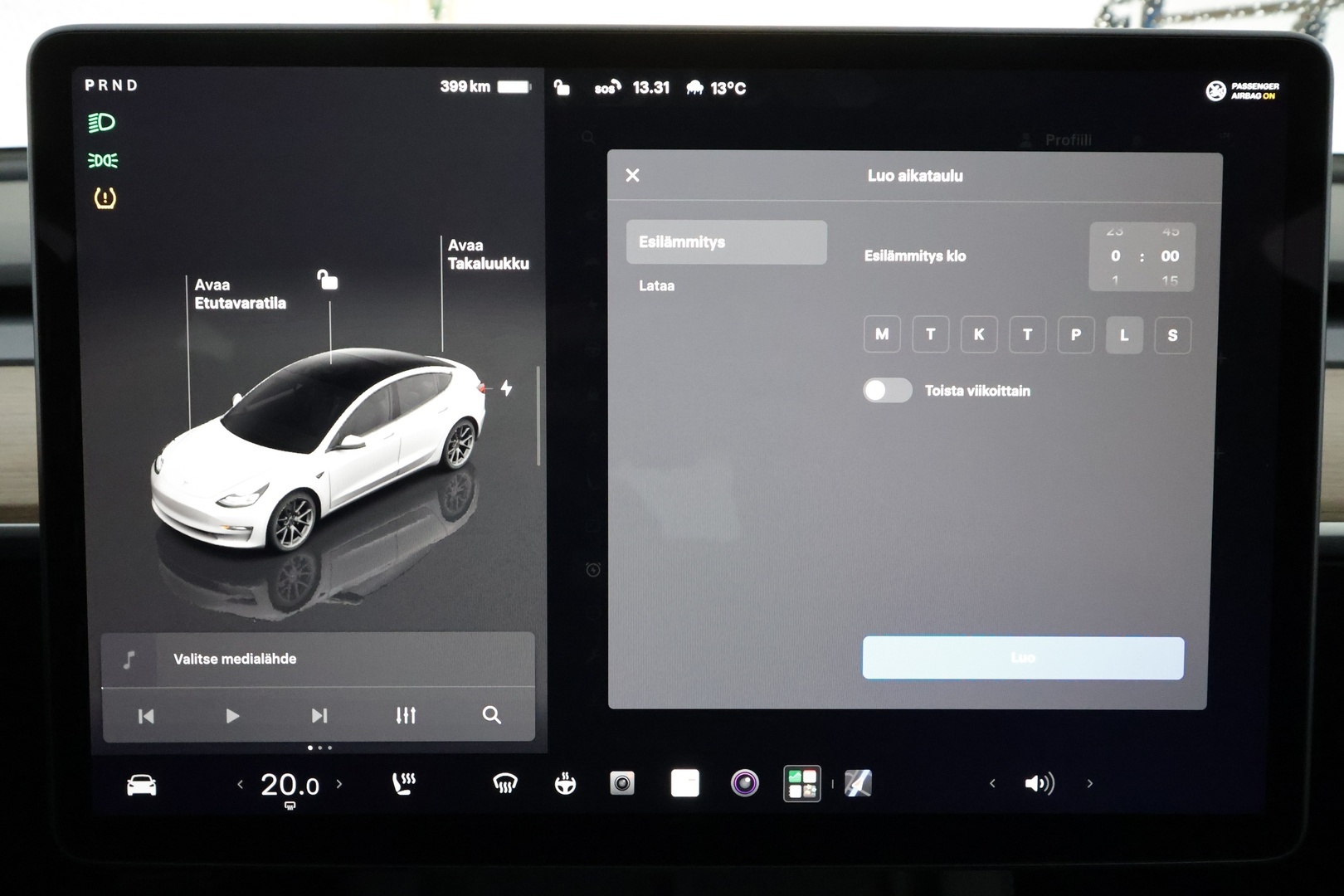 TESLA Model 3 2023