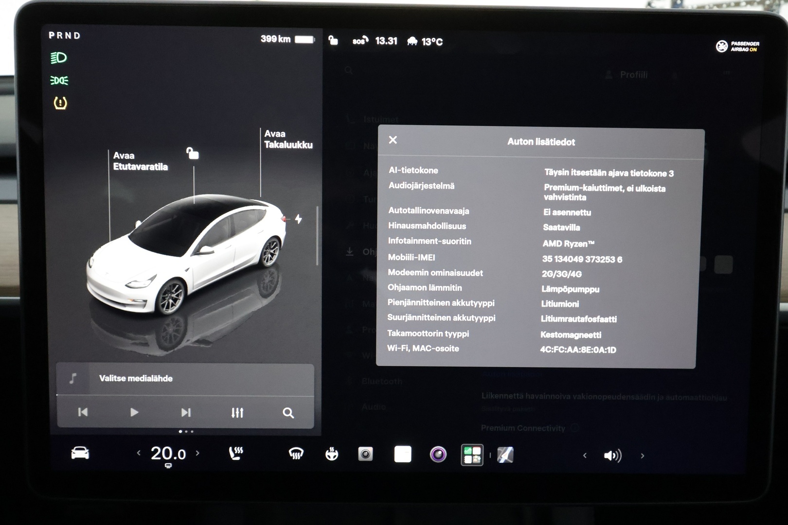 TESLA Model 3 2023