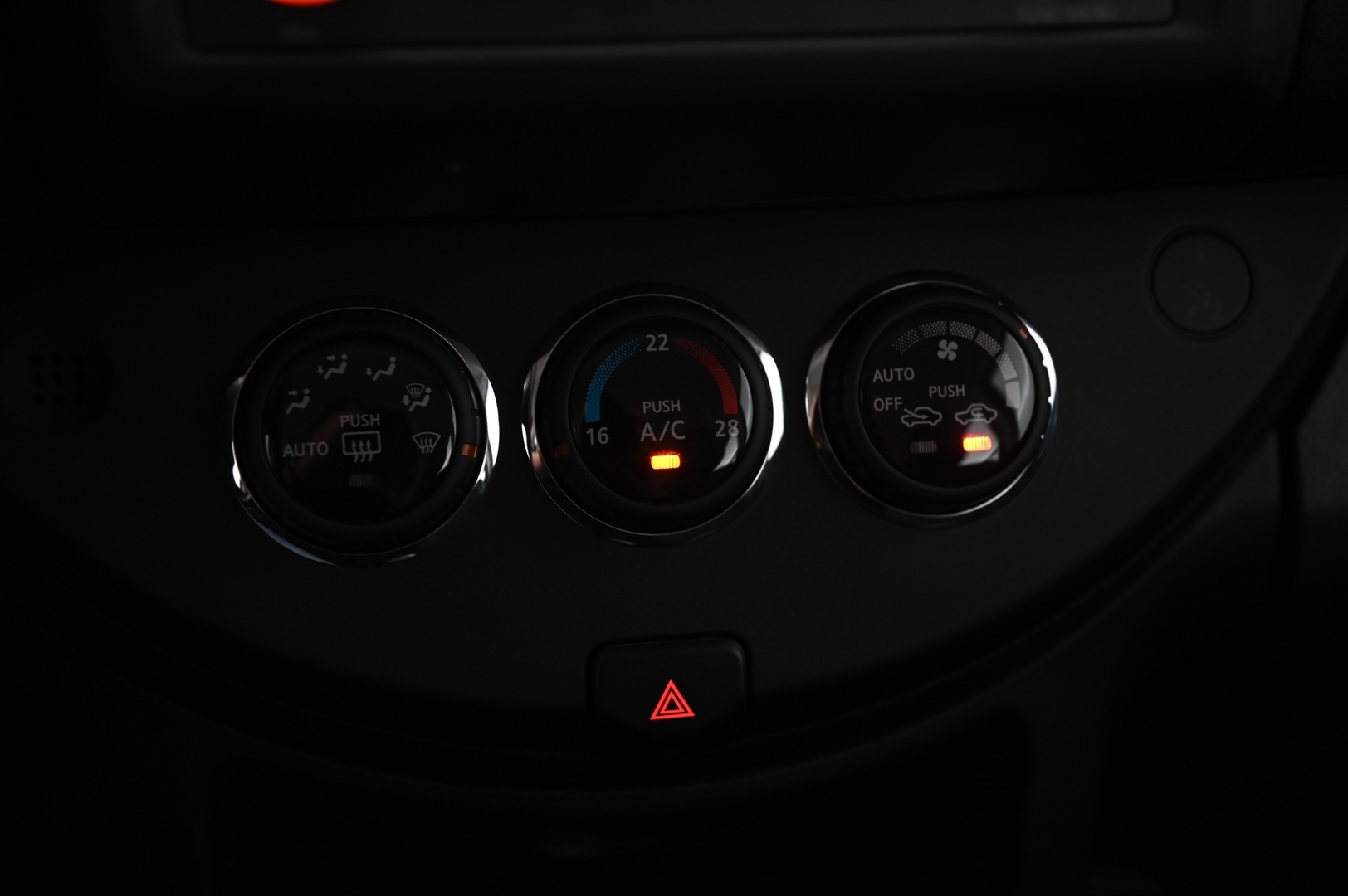 NISSAN Note 2013