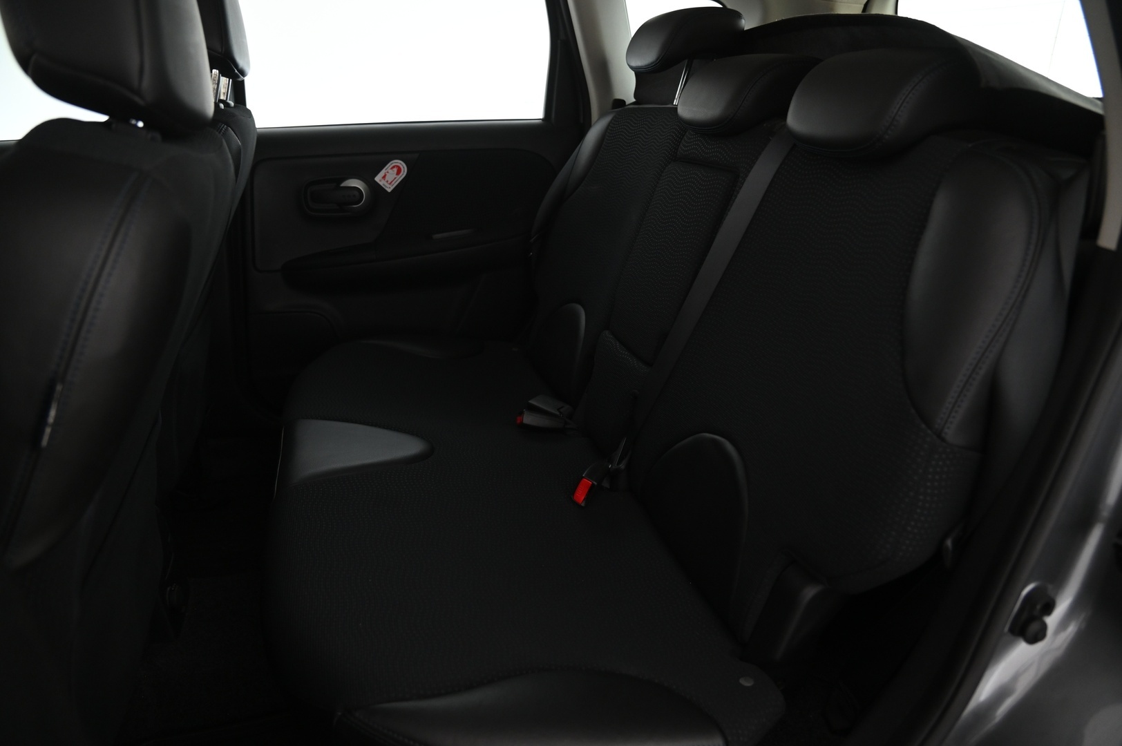 NISSAN Note 2013