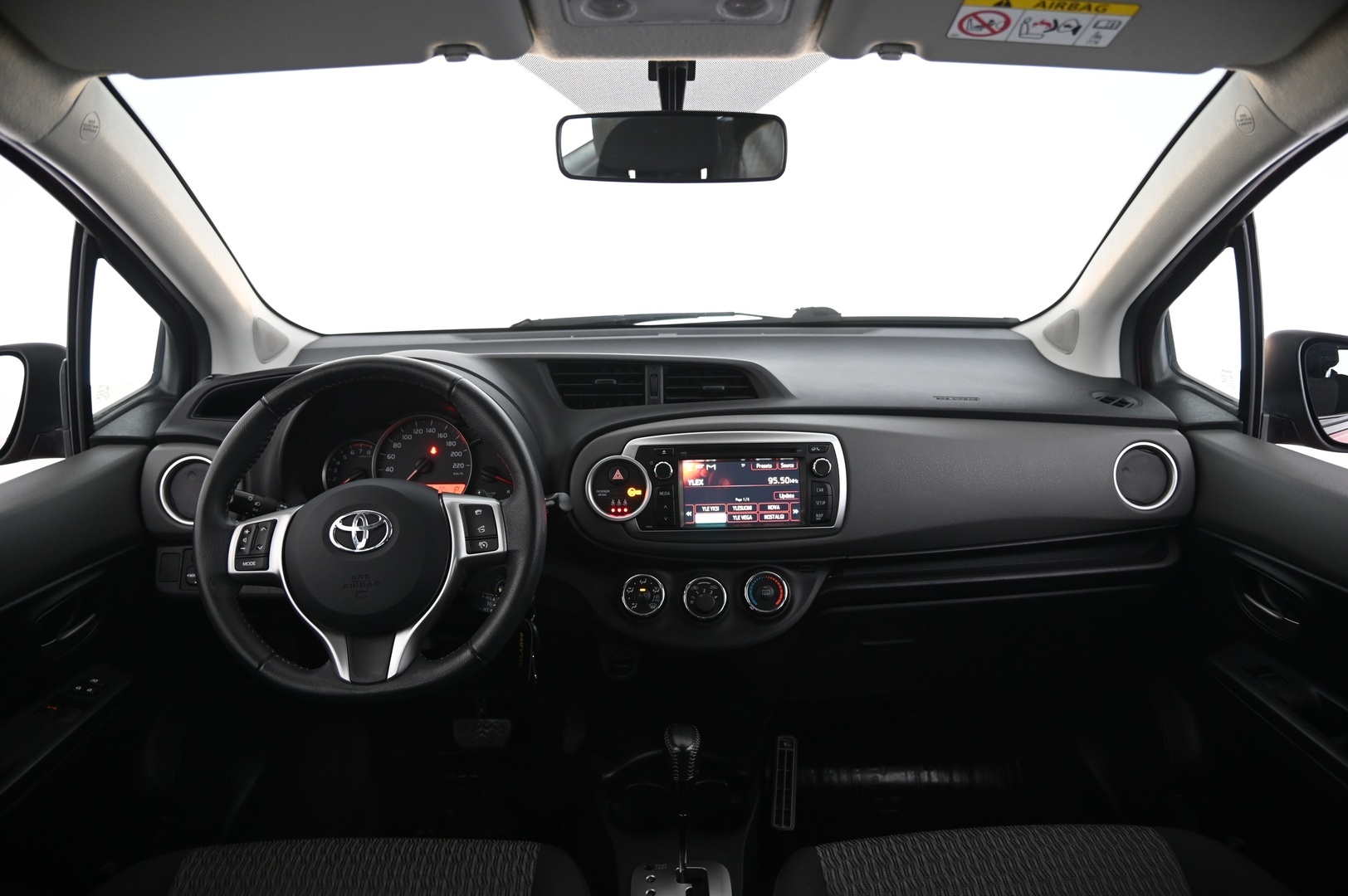 TOYOTA Yaris 2014