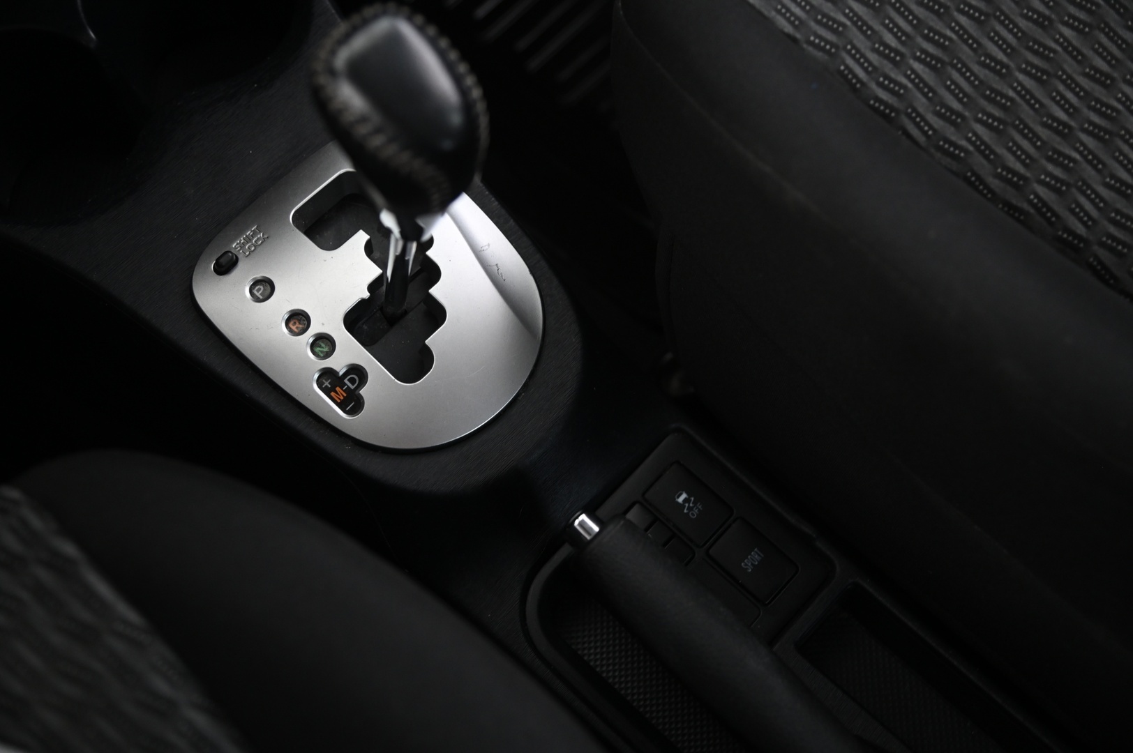 TOYOTA Yaris 2014