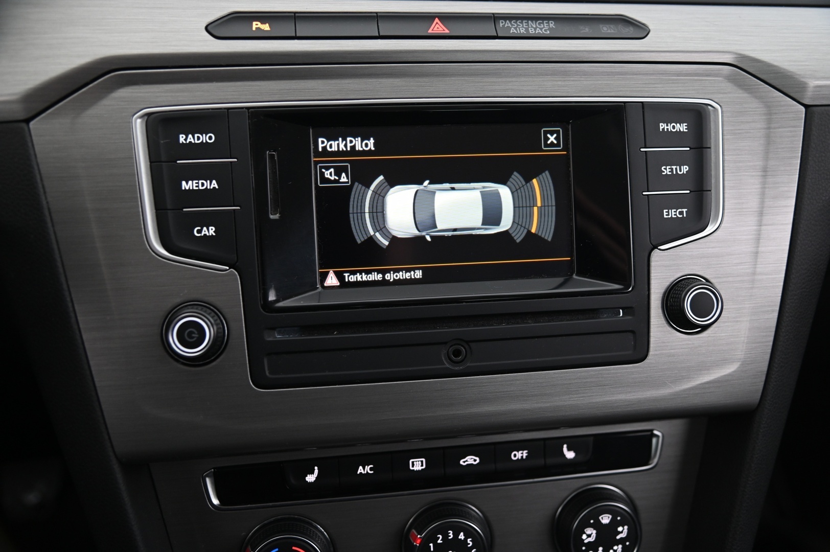 VOLKSWAGEN Passat 2016