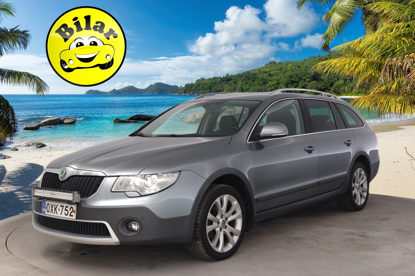 SKODA Superb 2013