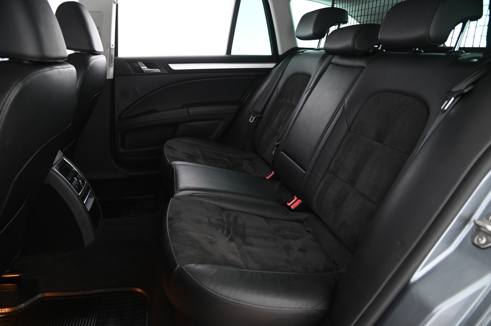SKODA Superb 2013