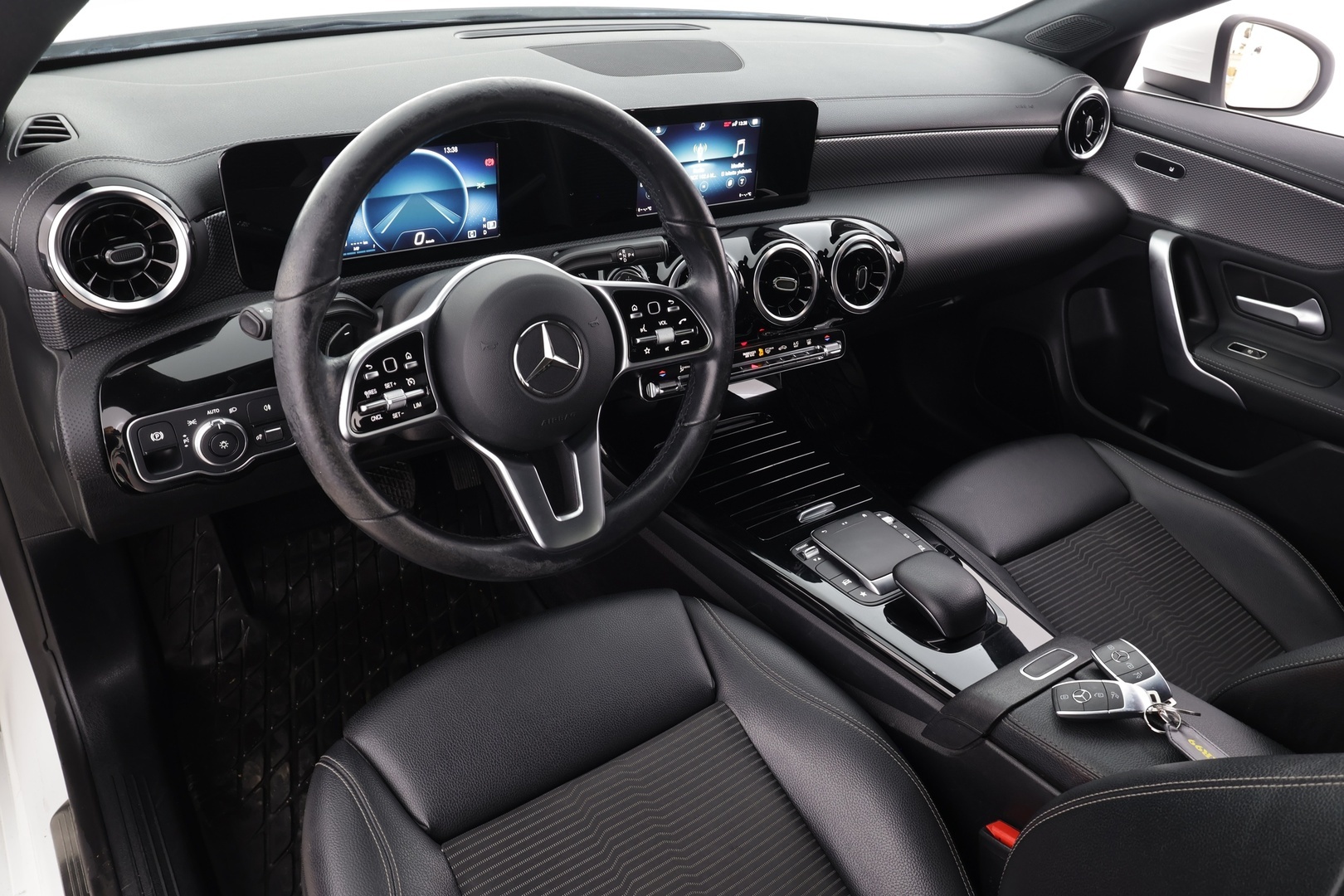 MERCEDES-BENZ CLA 2020