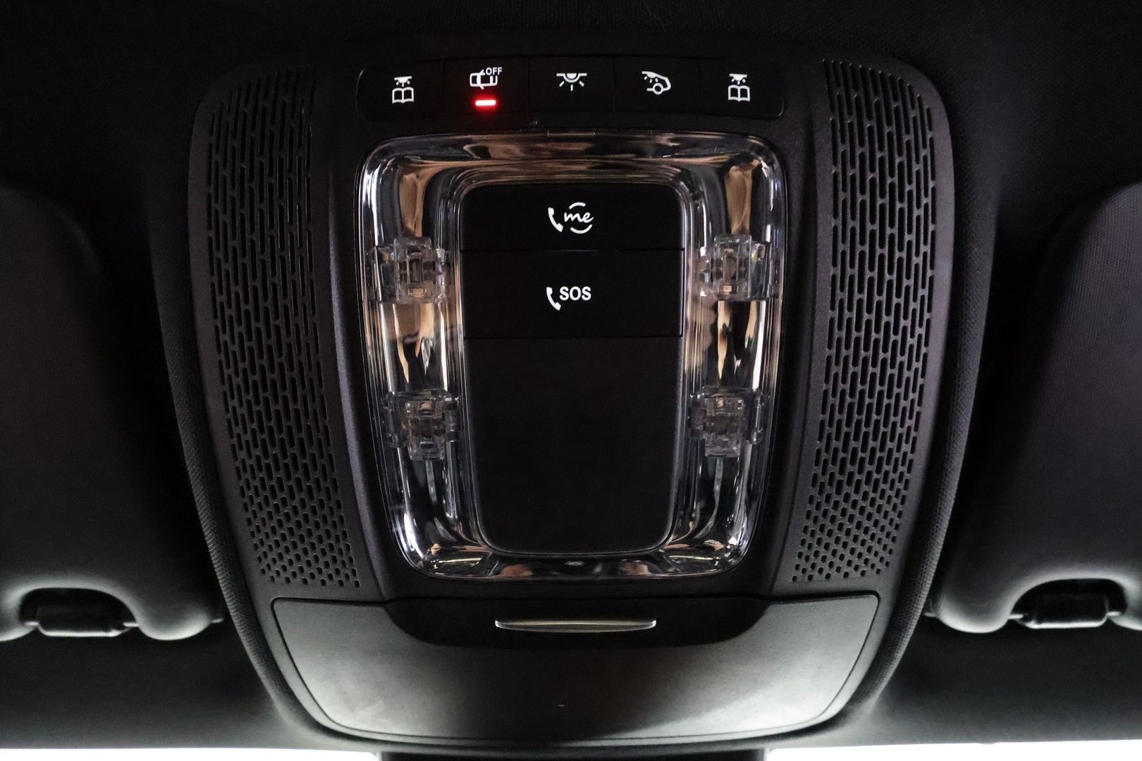 MERCEDES-BENZ CLA 2020