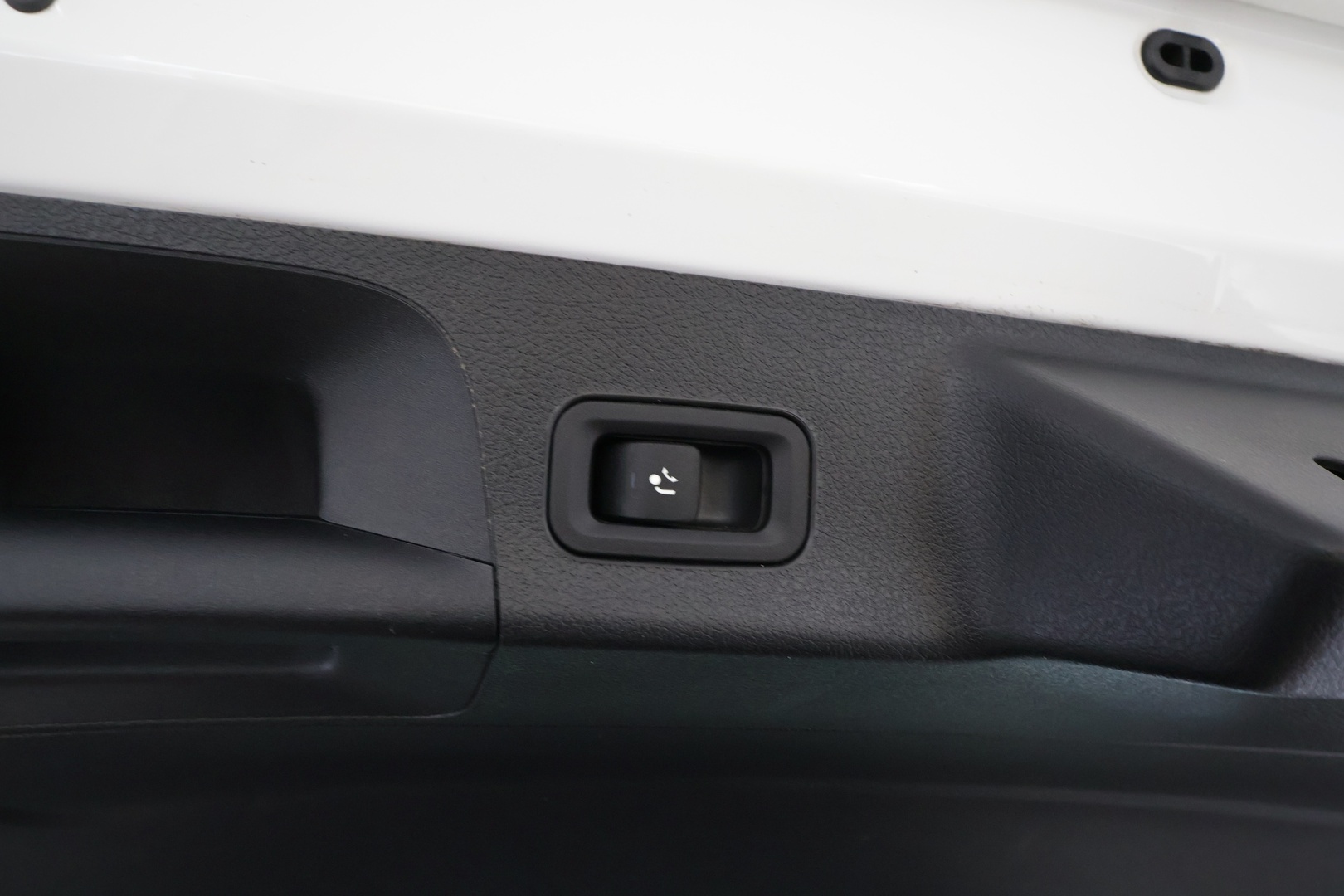 MERCEDES-BENZ CLA 2020