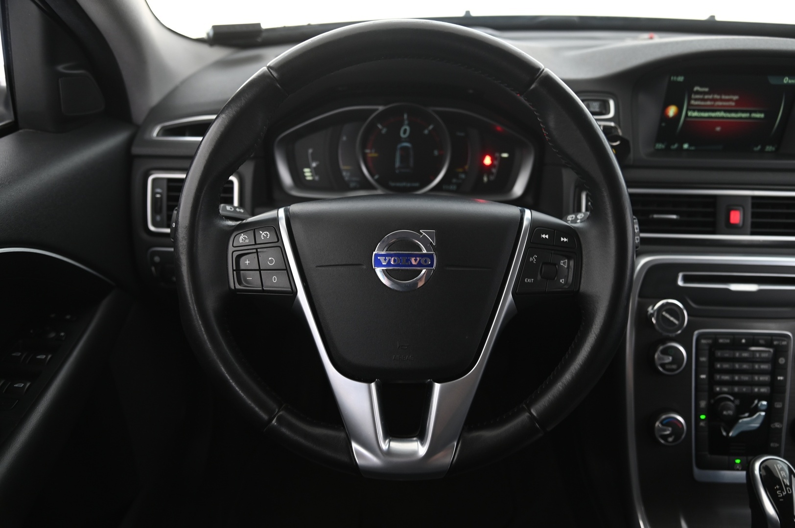 VOLVO V70 2016