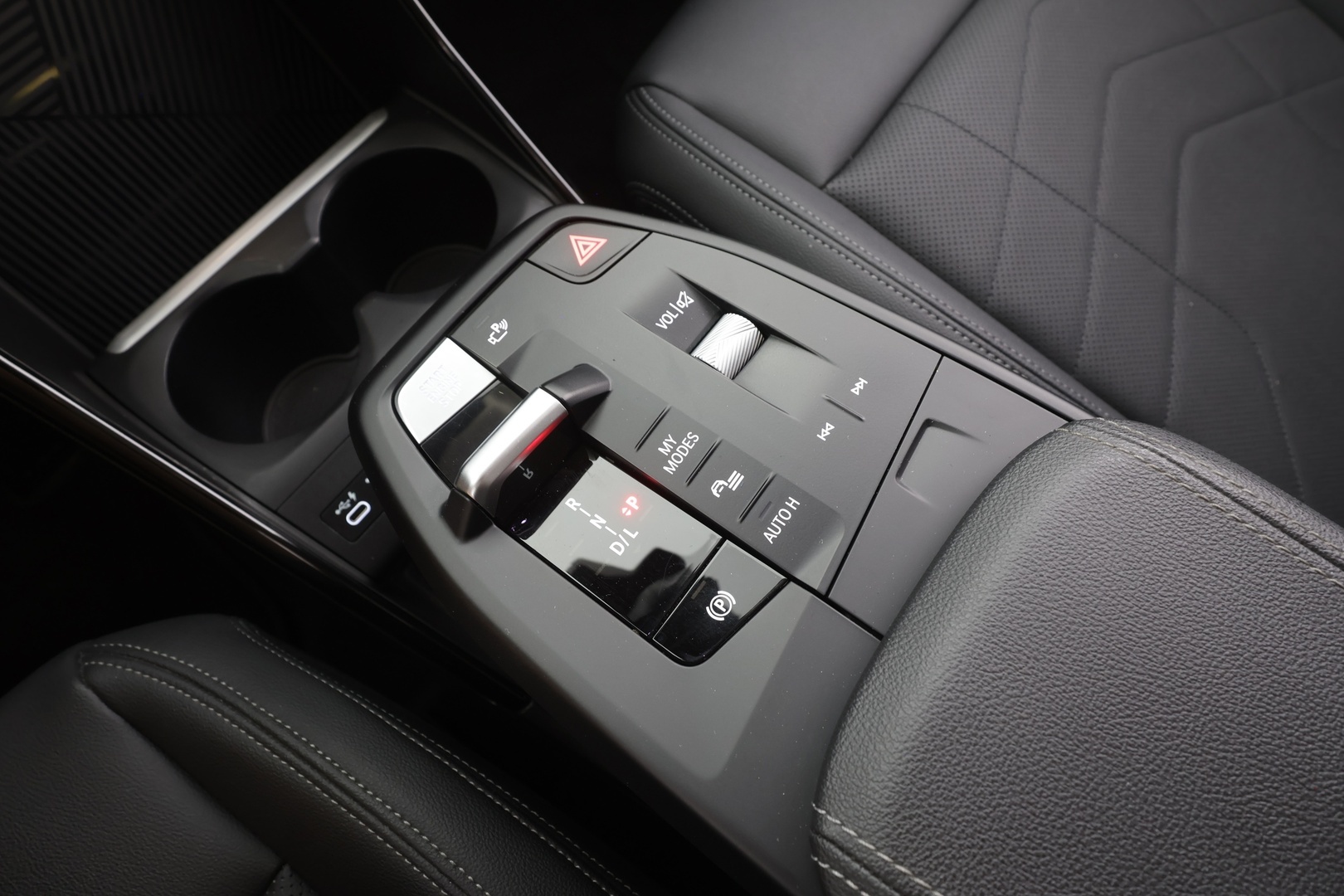 BMW 225 2023