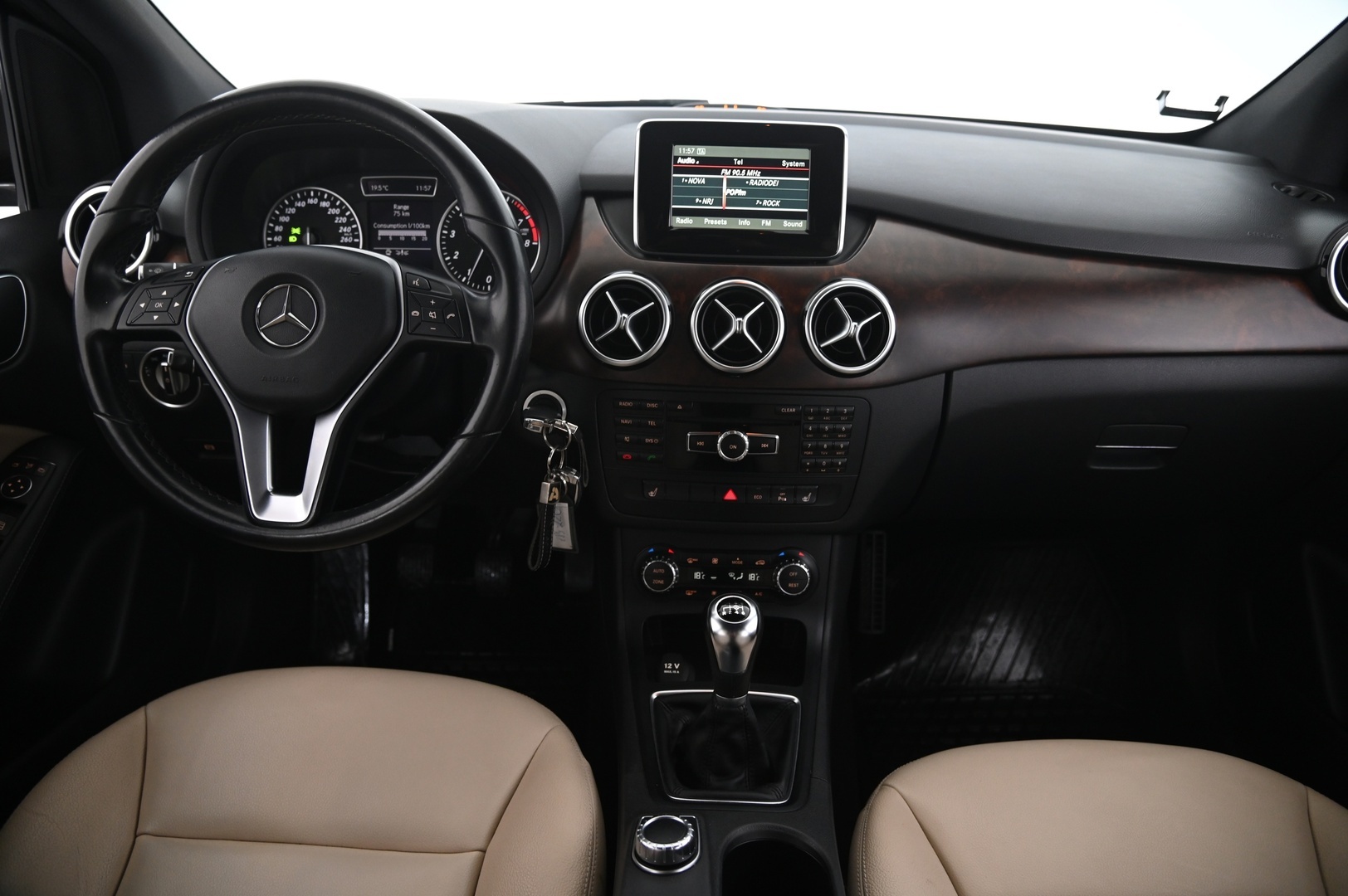 MERCEDES-BENZ B 2013