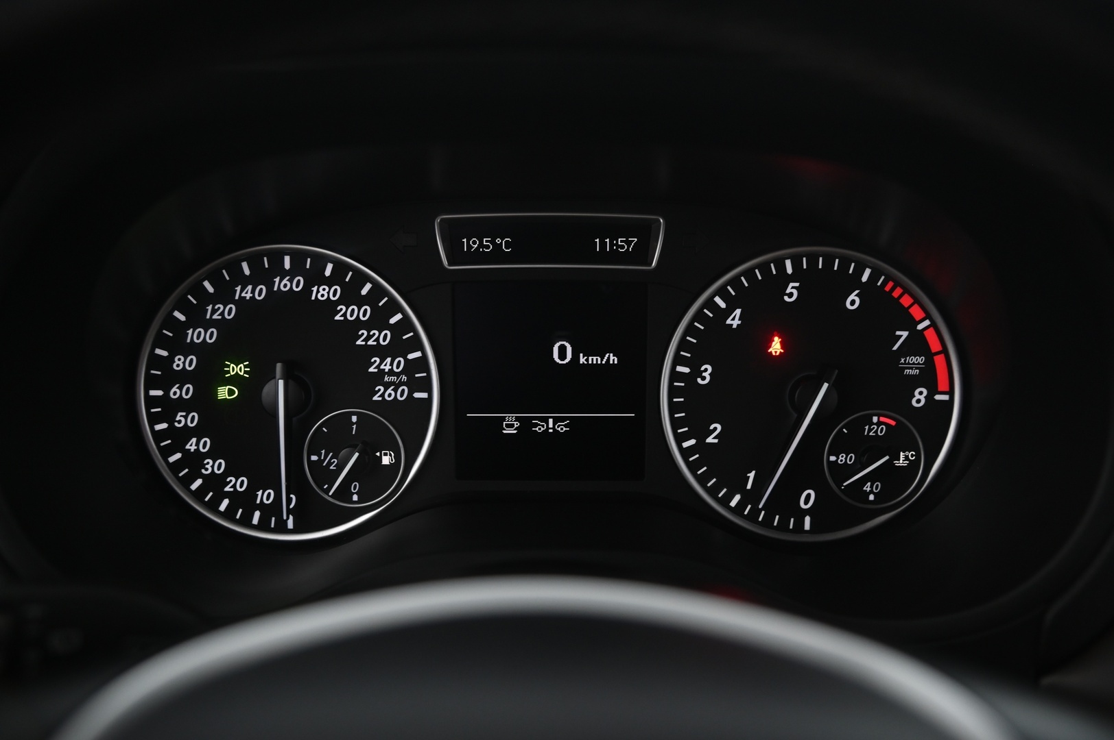 MERCEDES-BENZ B 2013