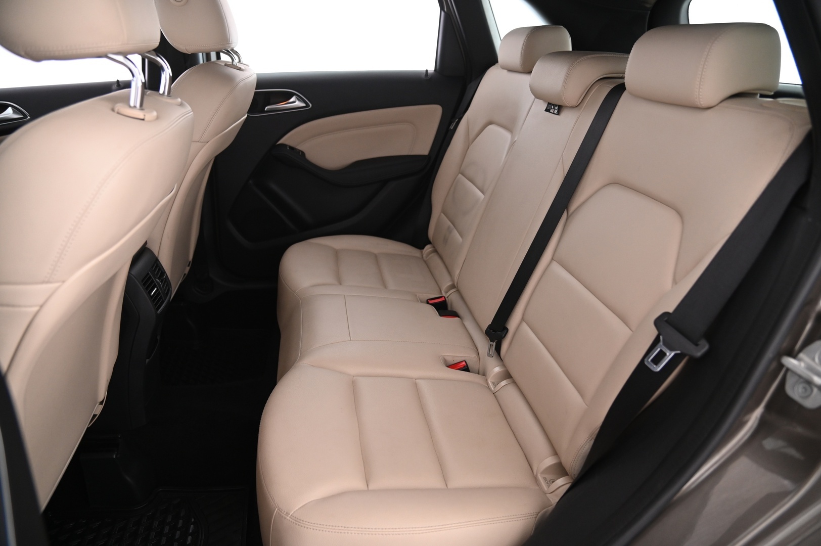 MERCEDES-BENZ B 2013