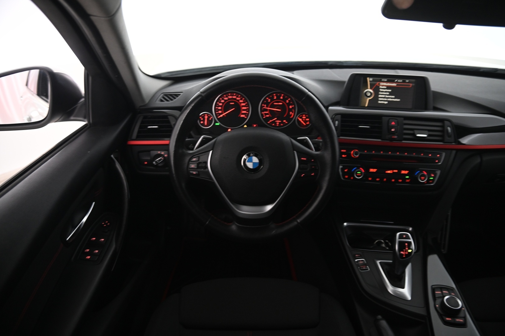 BMW 320 2013