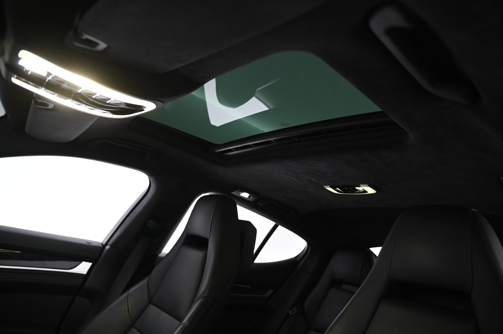 PORSCHE Panamera 2010