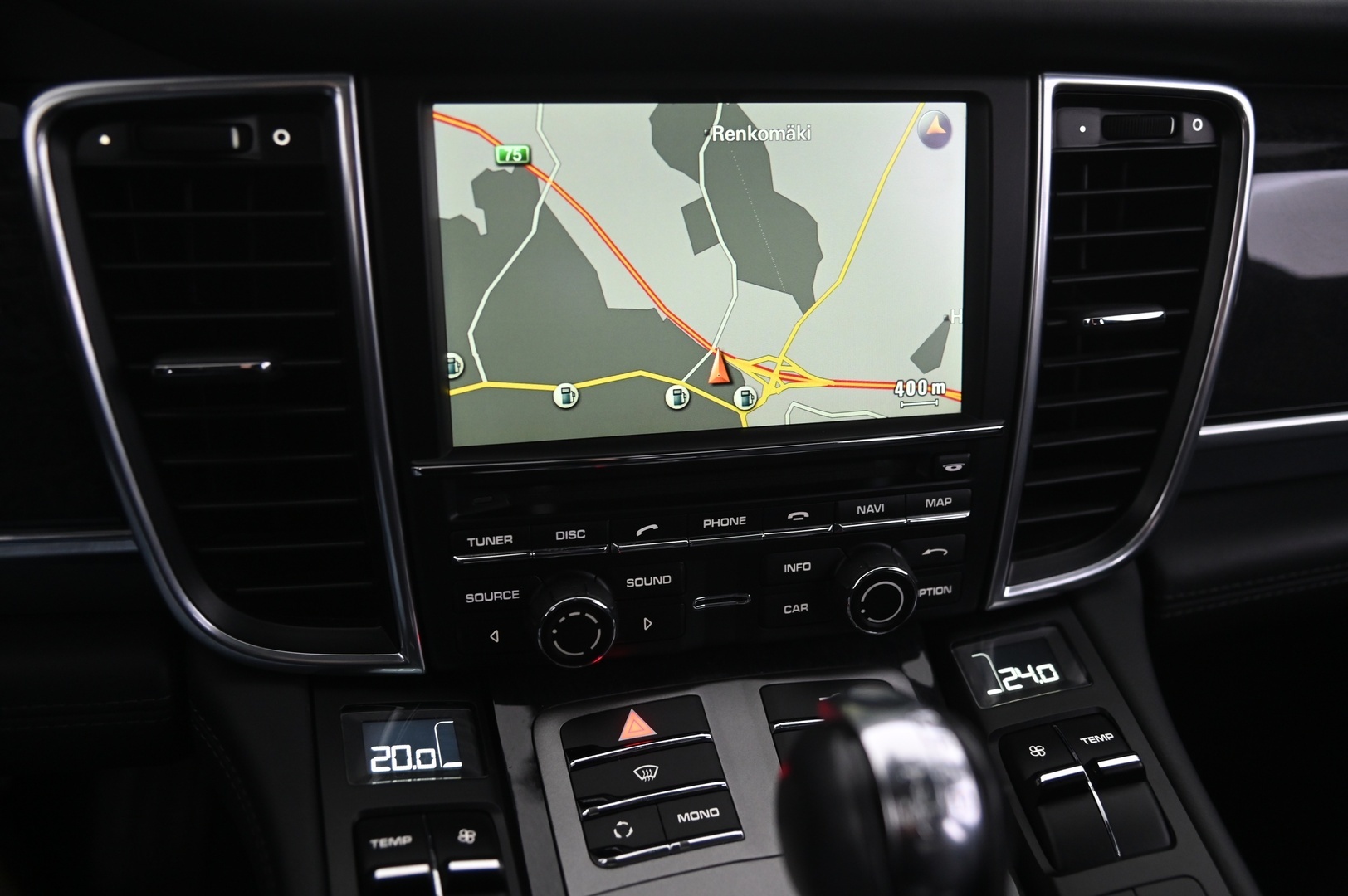 PORSCHE Panamera 2010