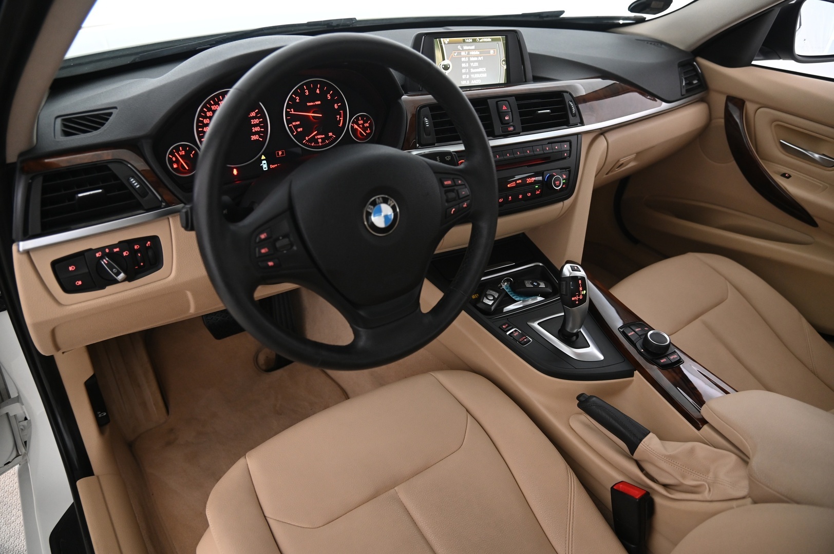 BMW 328 2013
