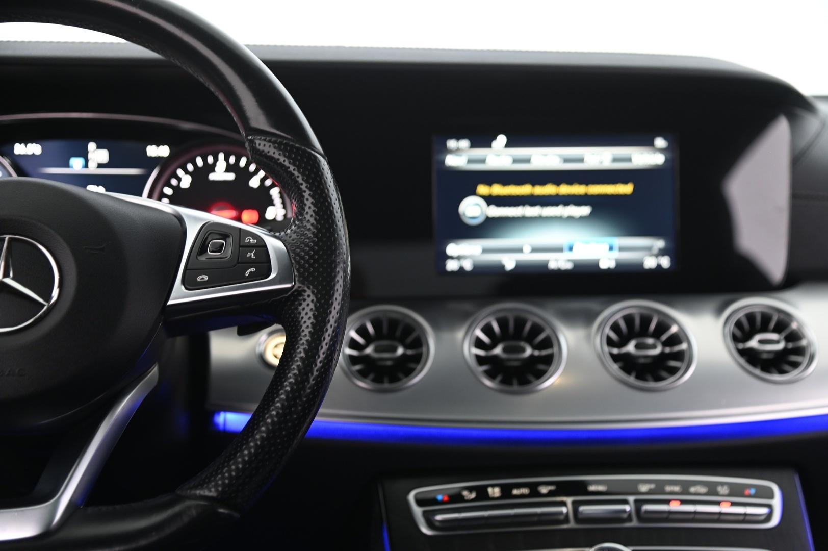 MERCEDES-BENZ E 2018
