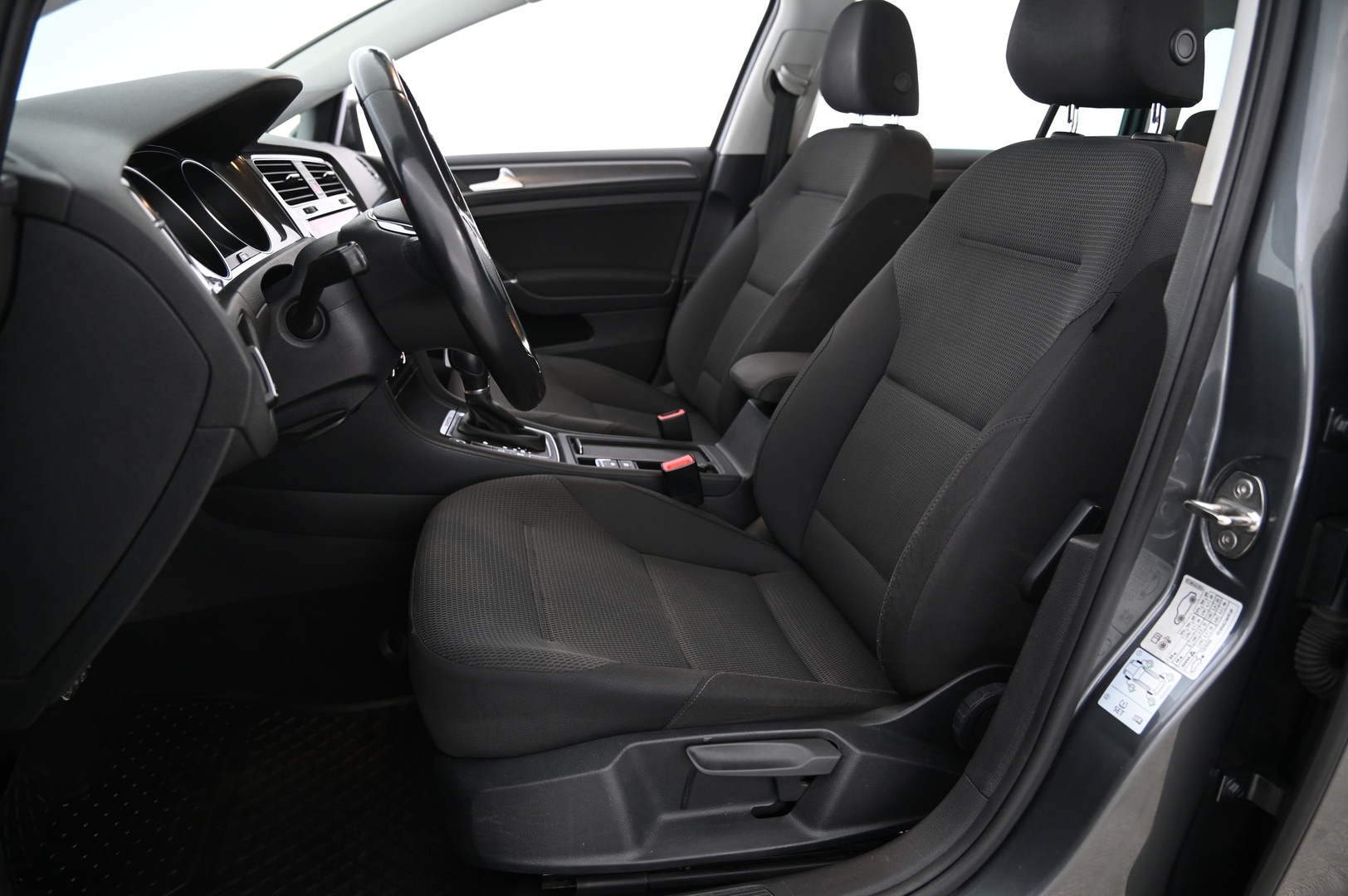 VOLKSWAGEN Golf 2018