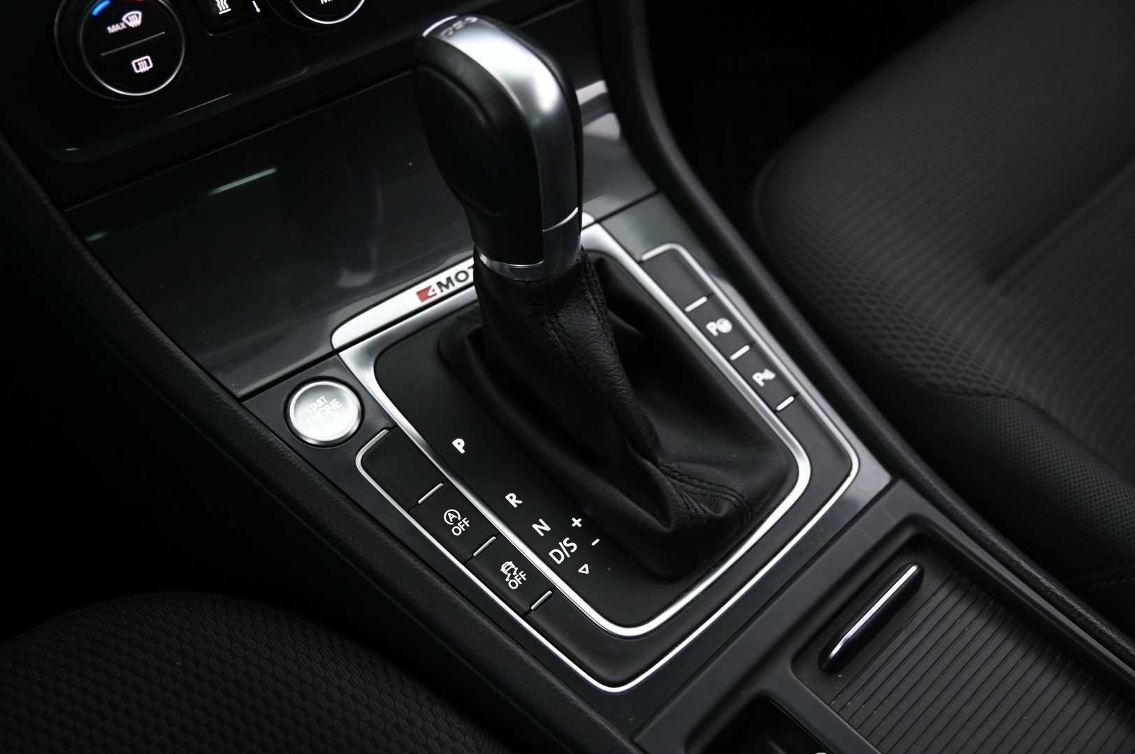 VOLKSWAGEN Golf 2018