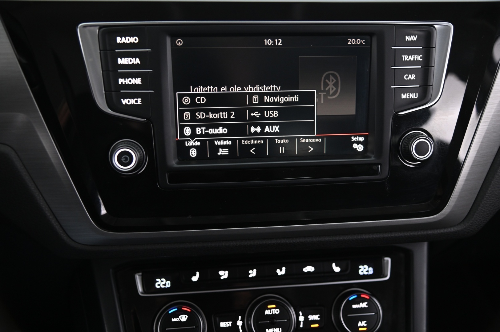 VOLKSWAGEN Touran 2016