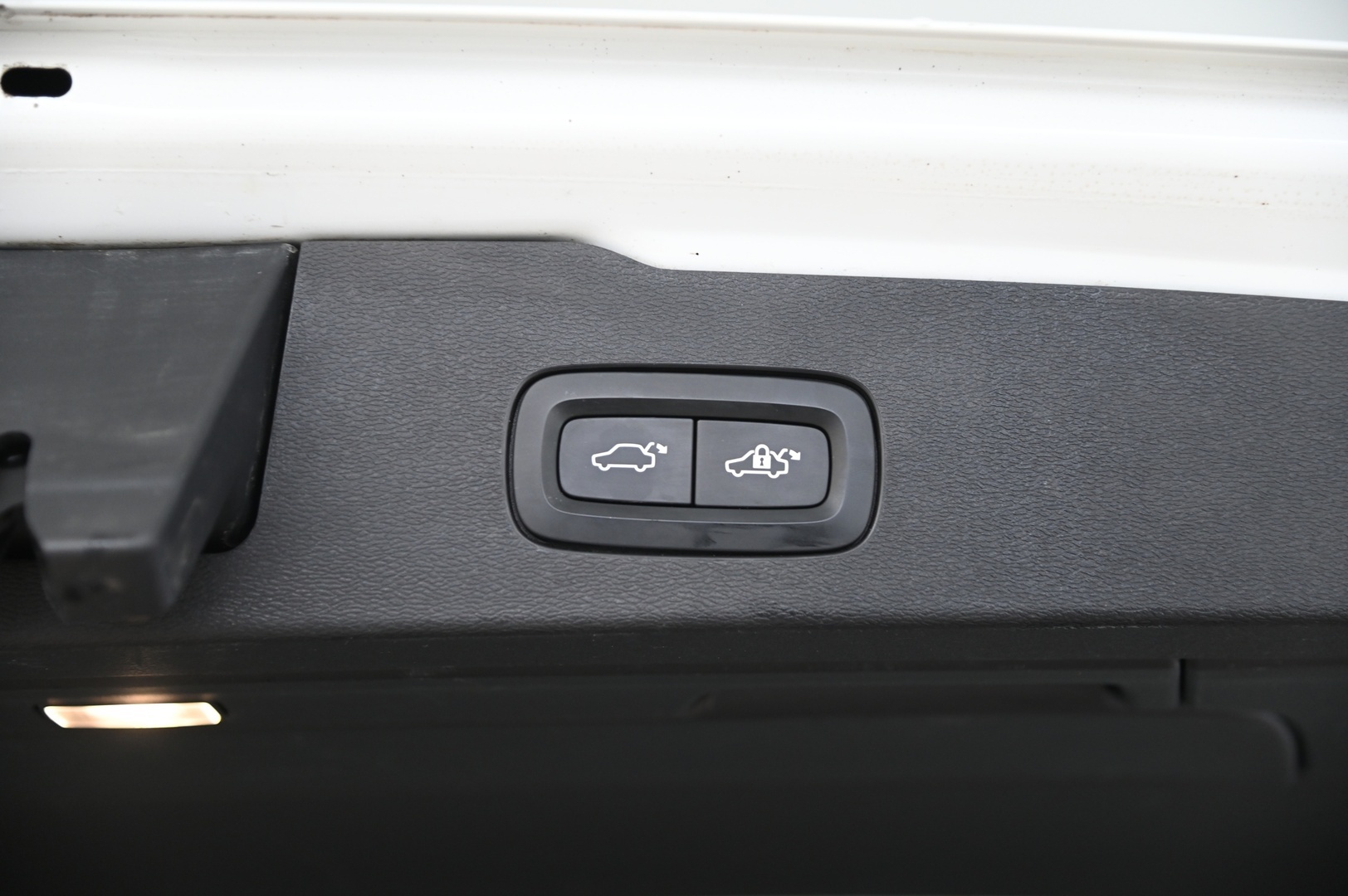 VOLVO V60 2020