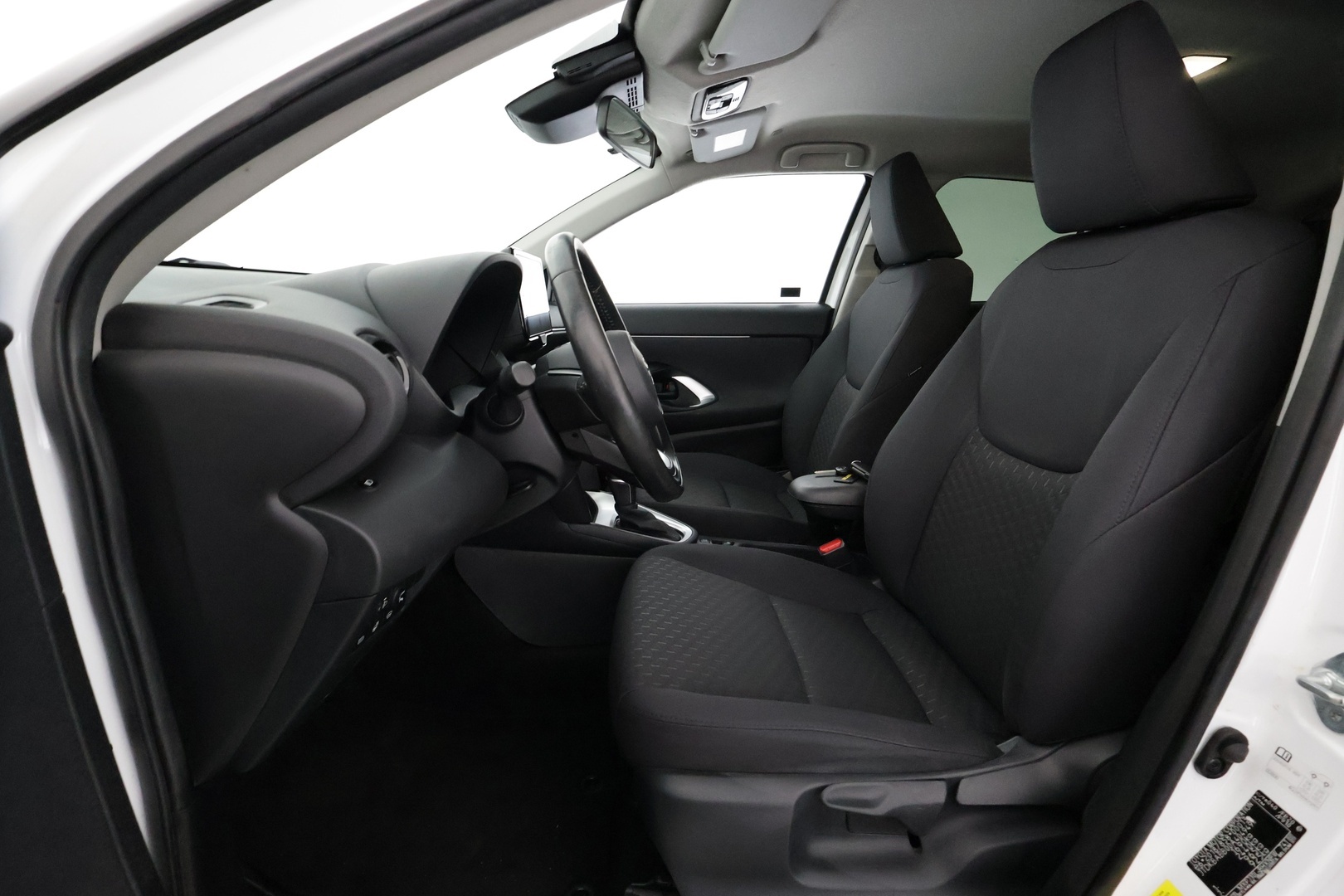 TOYOTA Yaris Cross 2024