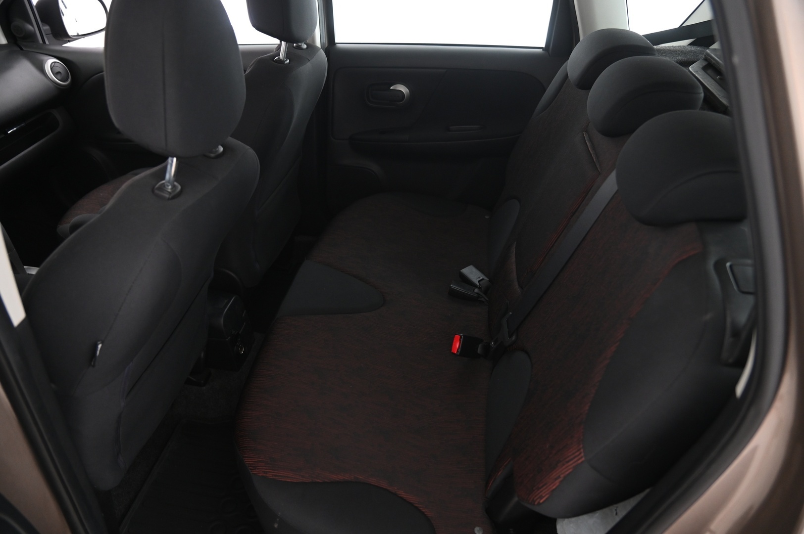NISSAN Note 2010