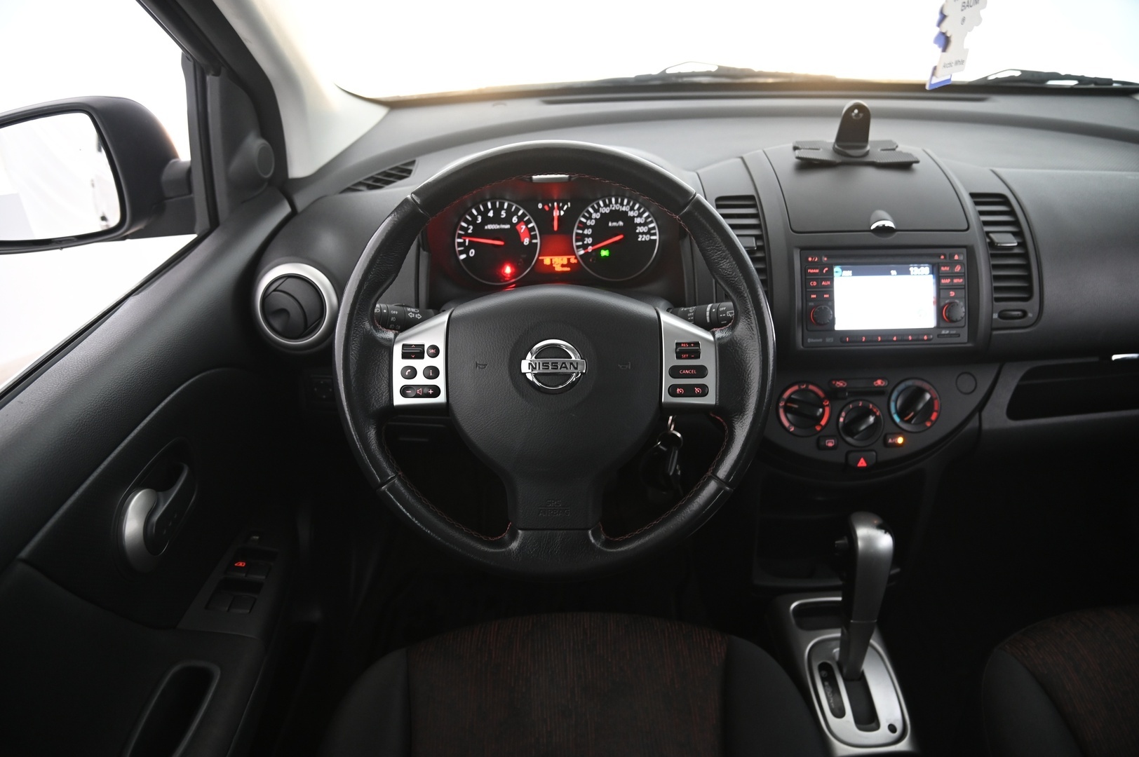 NISSAN Note 2010