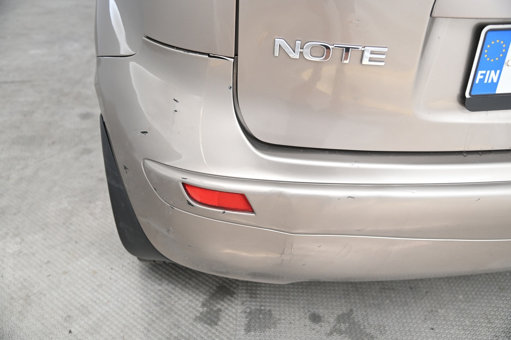 NISSAN Note 2010