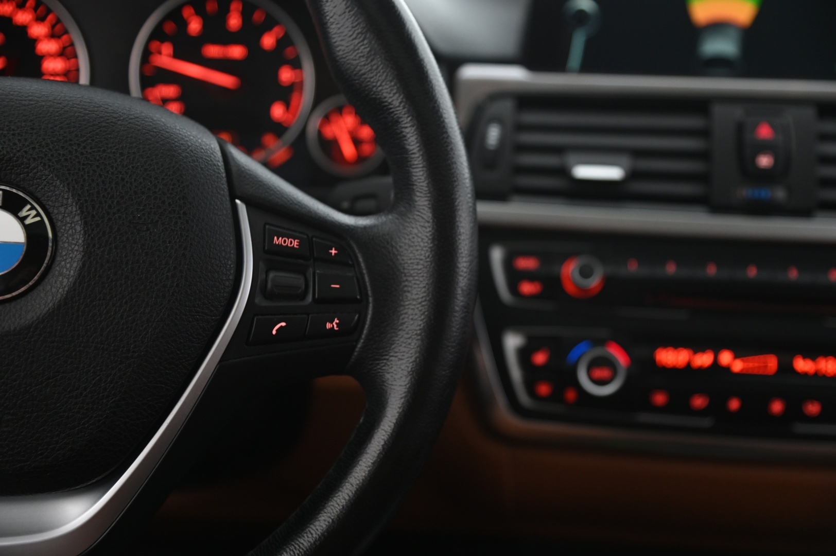 BMW 320 2012