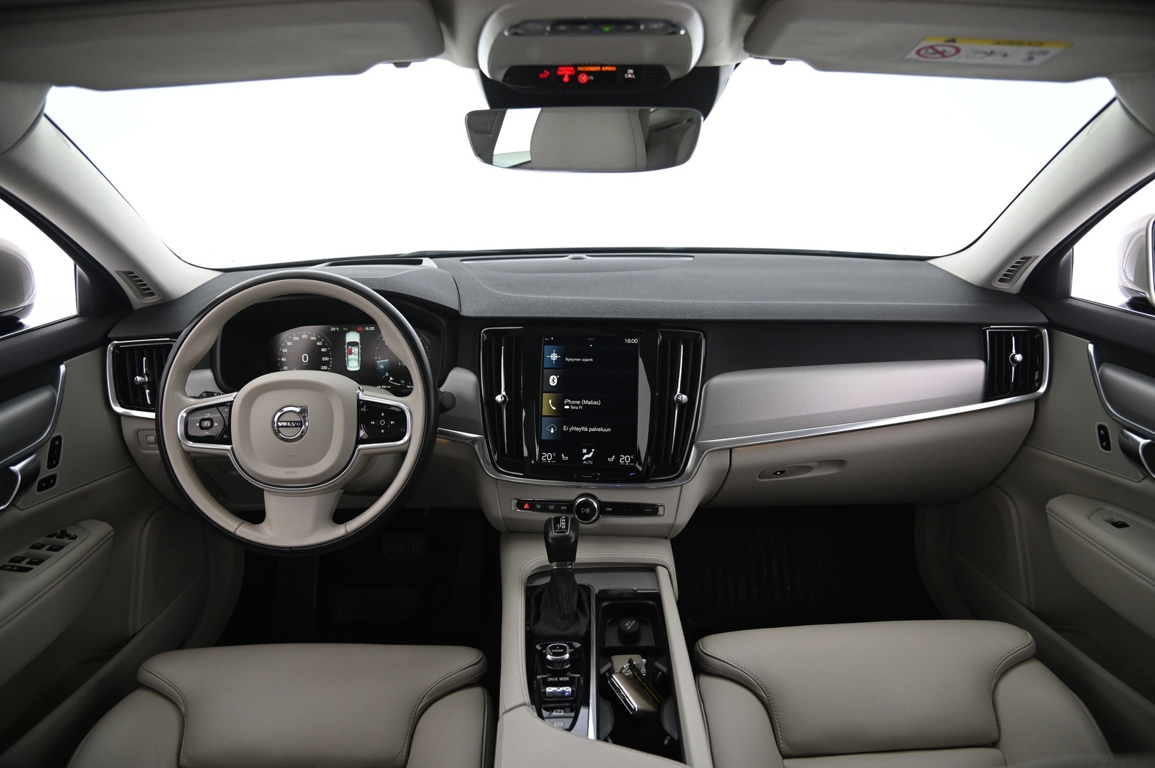 VOLVO S90 2017