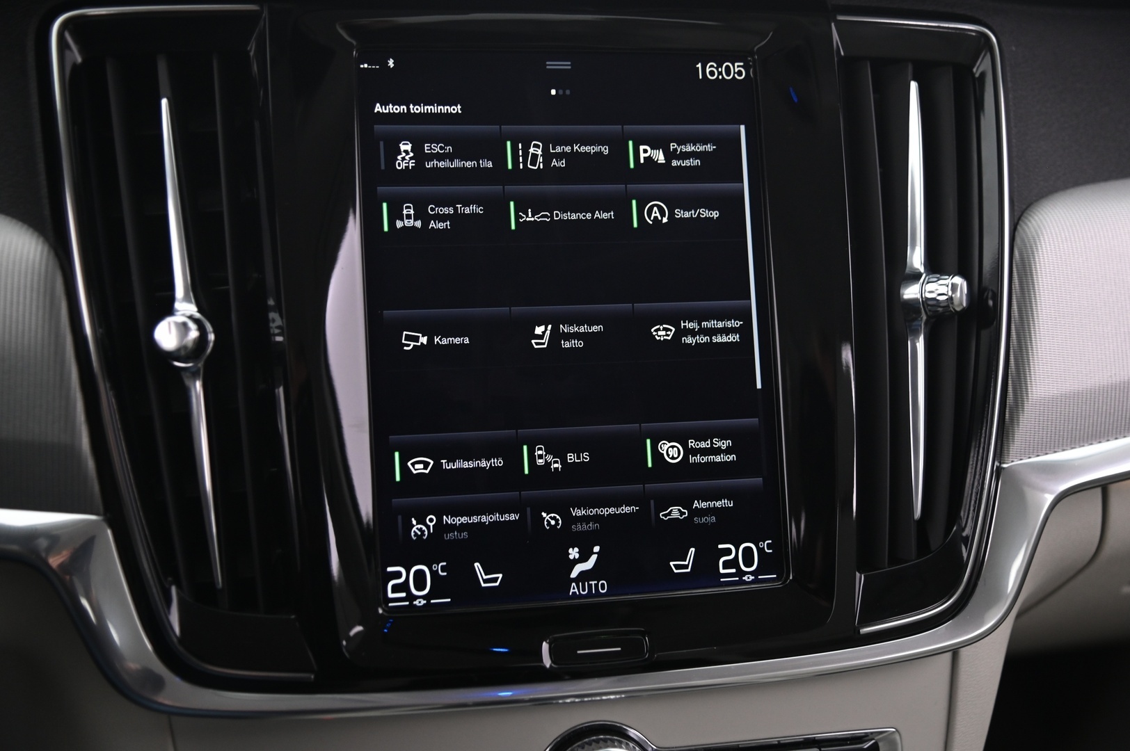 VOLVO S90 2017
