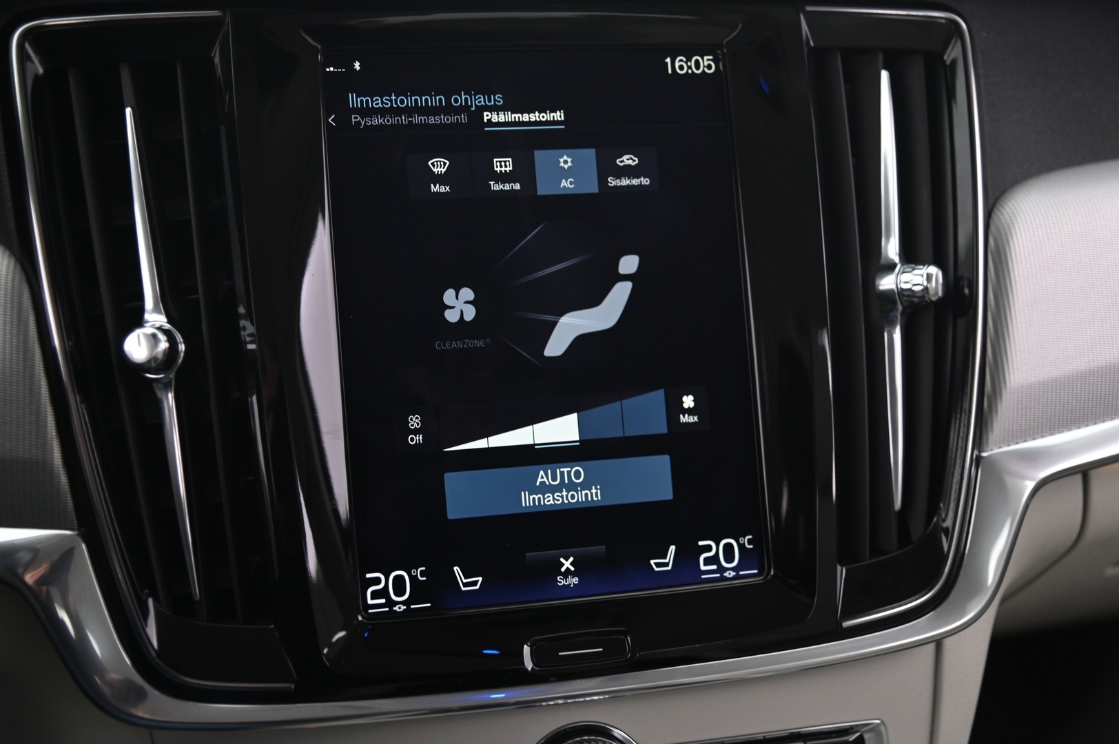 VOLVO S90 2017